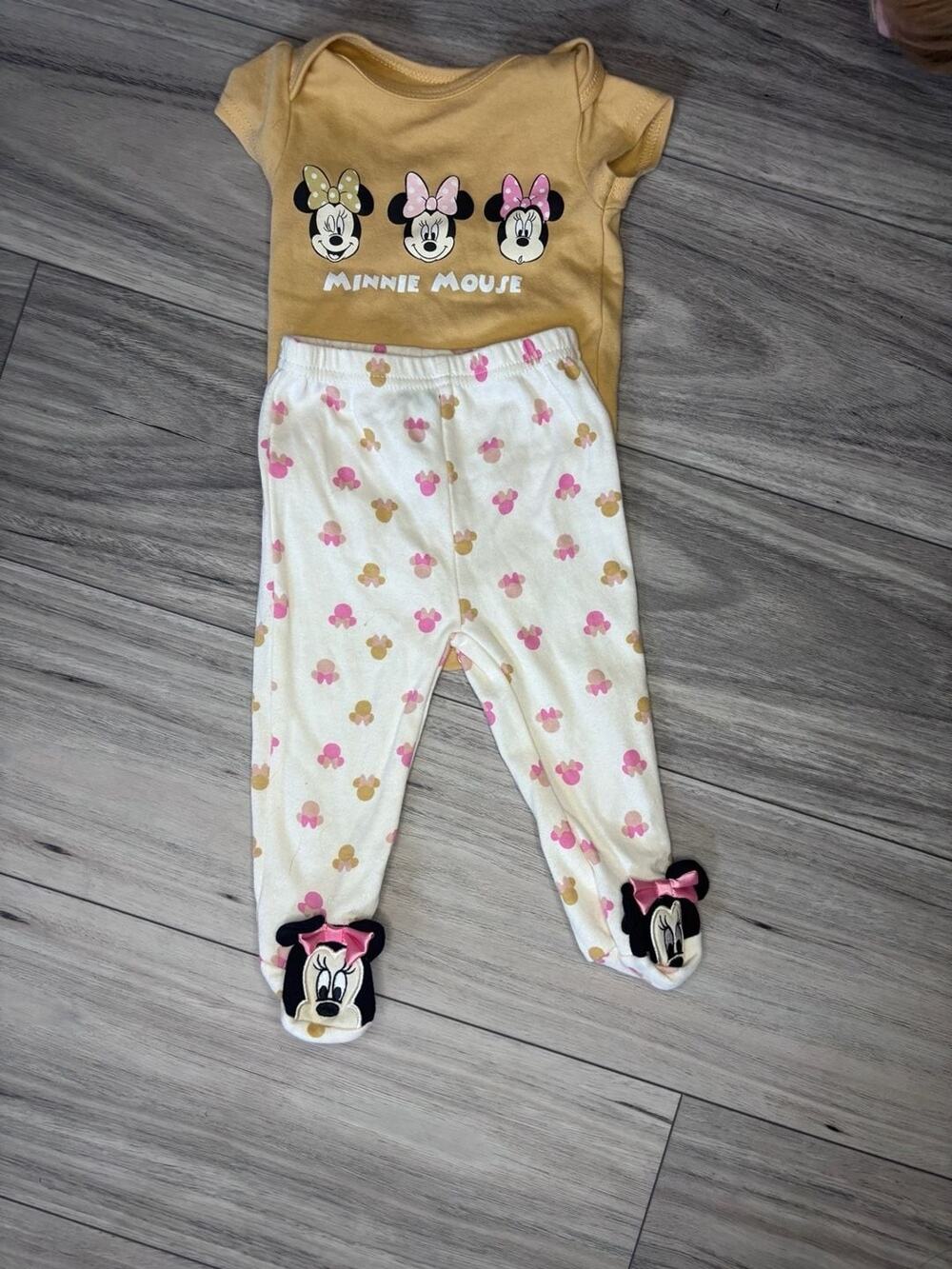 Disney Minnie Mouse 3 Piece Newborn/Infant outfit
